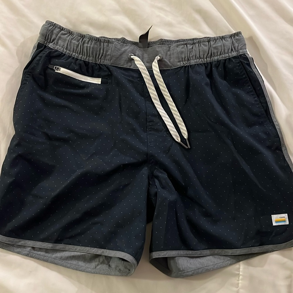 Vuori shorts brand new (trunks)